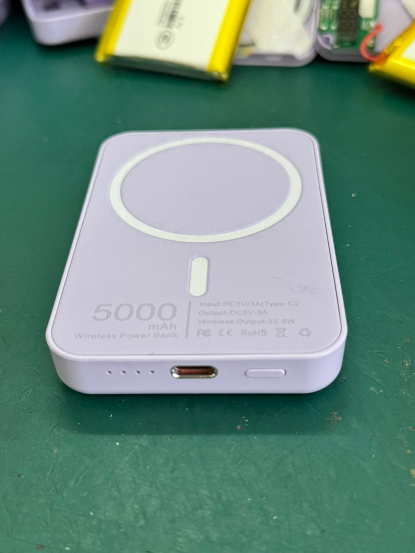 Trendy Magnetic Suction Wireless Power Bank by Elixor EL104